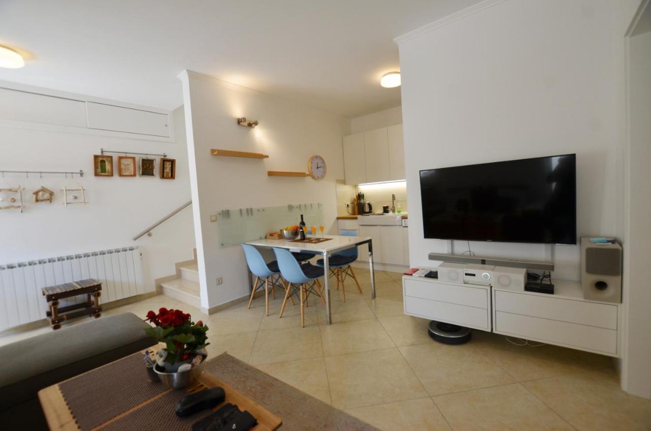 Mia Apartman